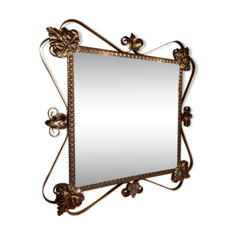 Miroir en métal doré motifs feuilles 40x40cm