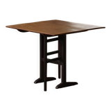 Antique Swedish table with a tilting top from the early 19th century in birch, 1800-1850s.