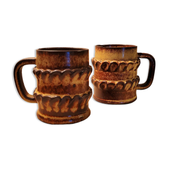 Anciennes tasses mugs ou chopes vintage céramique Accolay années 50 60