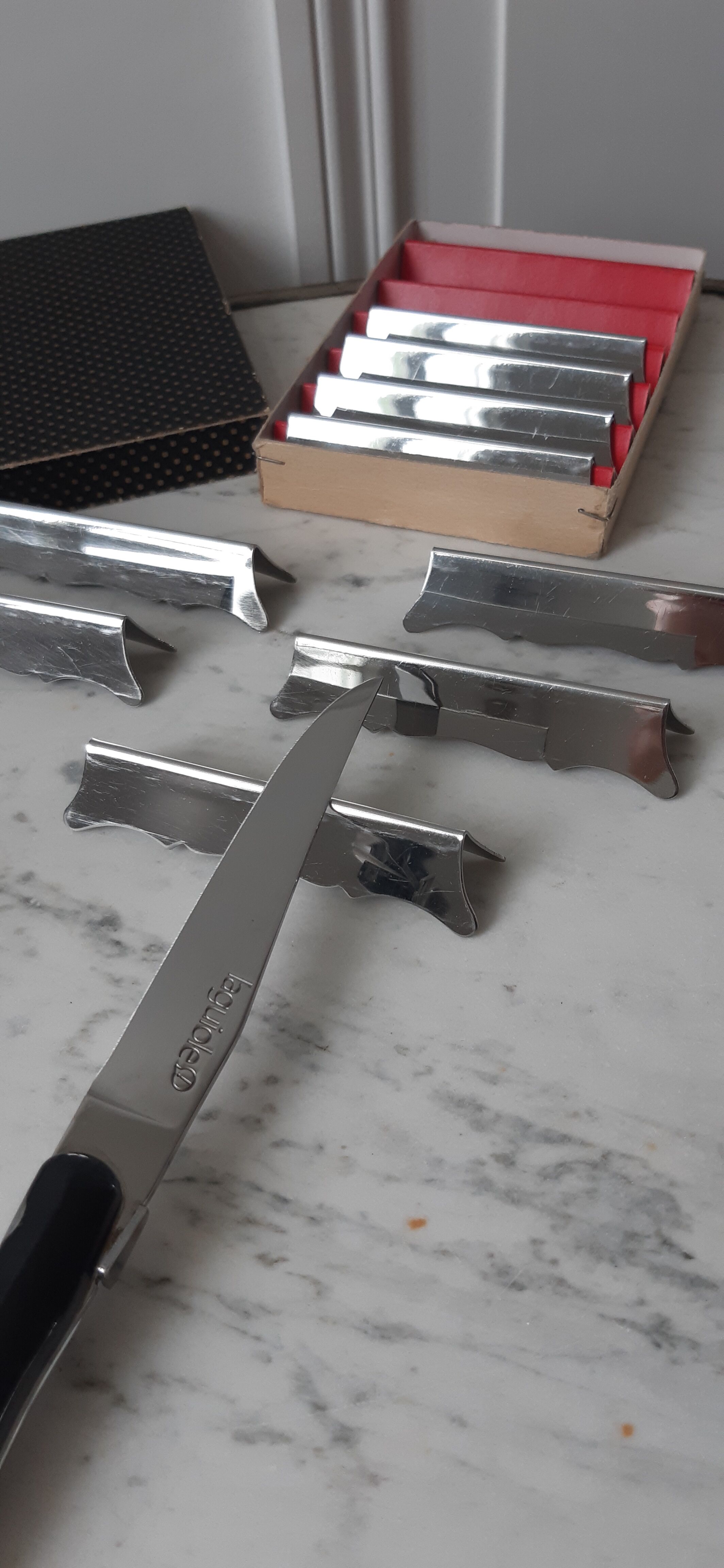 Set of 12 steel knife holders 50s
