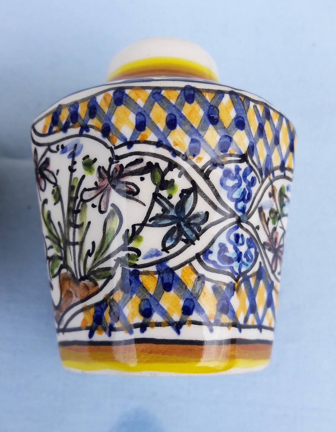 Salt pepper shaker