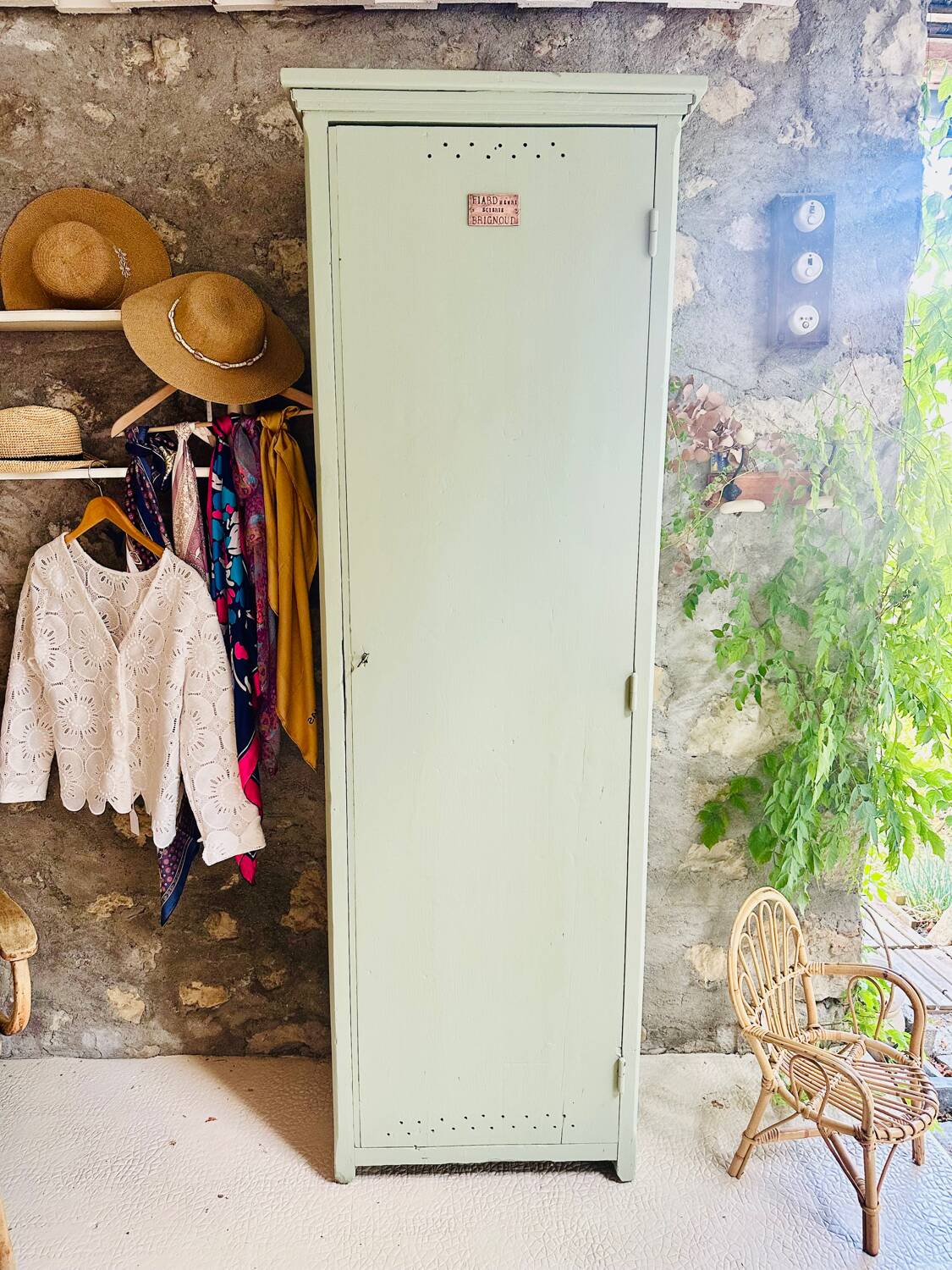Refurbished 1-door Parisian wardrobe