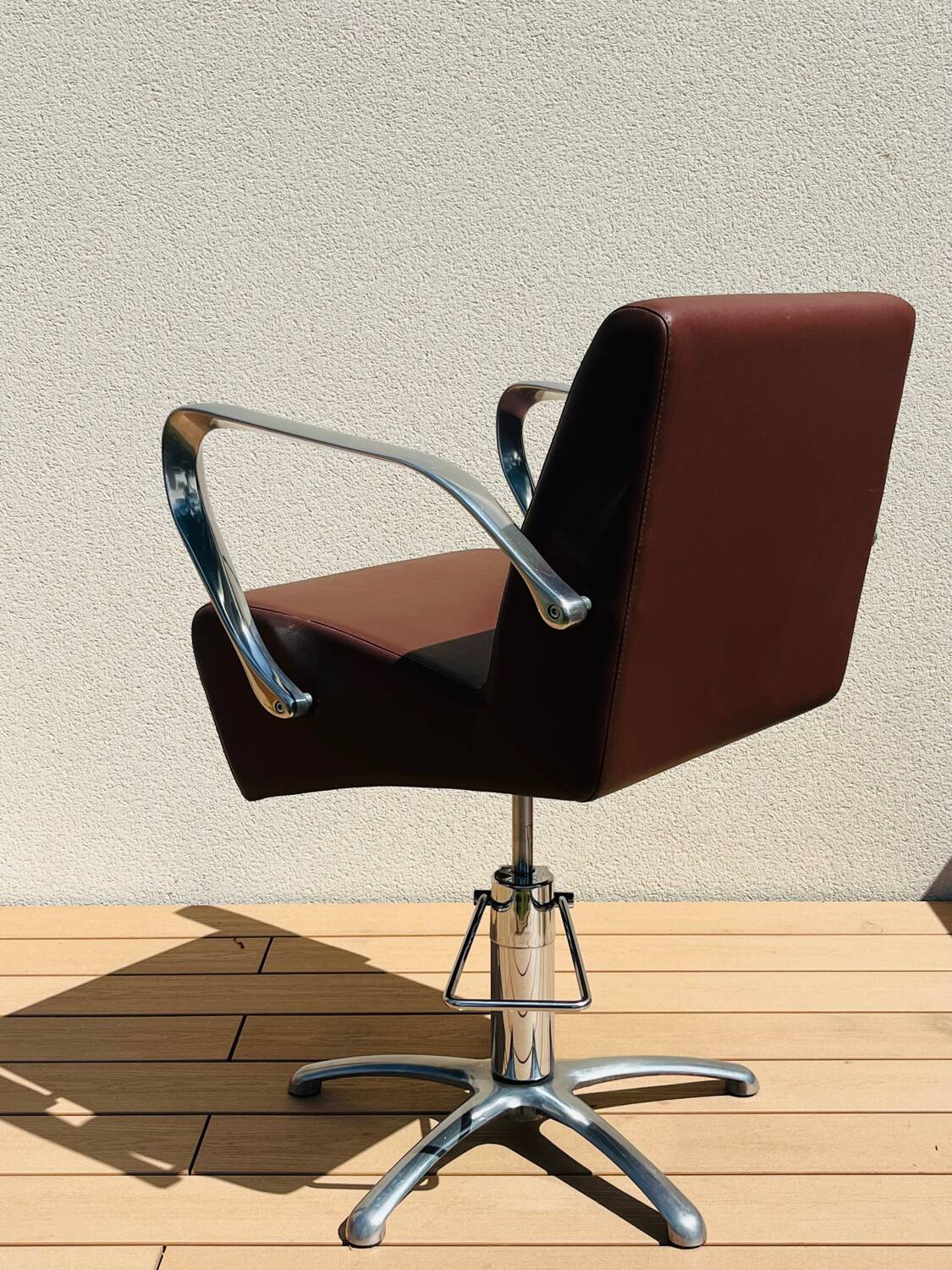 Barber & hairdresser chair