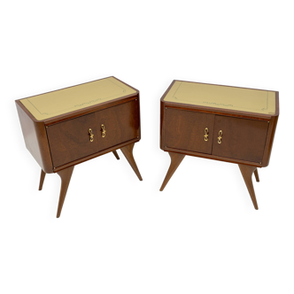 Paire de tables de chevet italiennes modernes du milieu du siècle en noyer et racine de thuya, années 1950