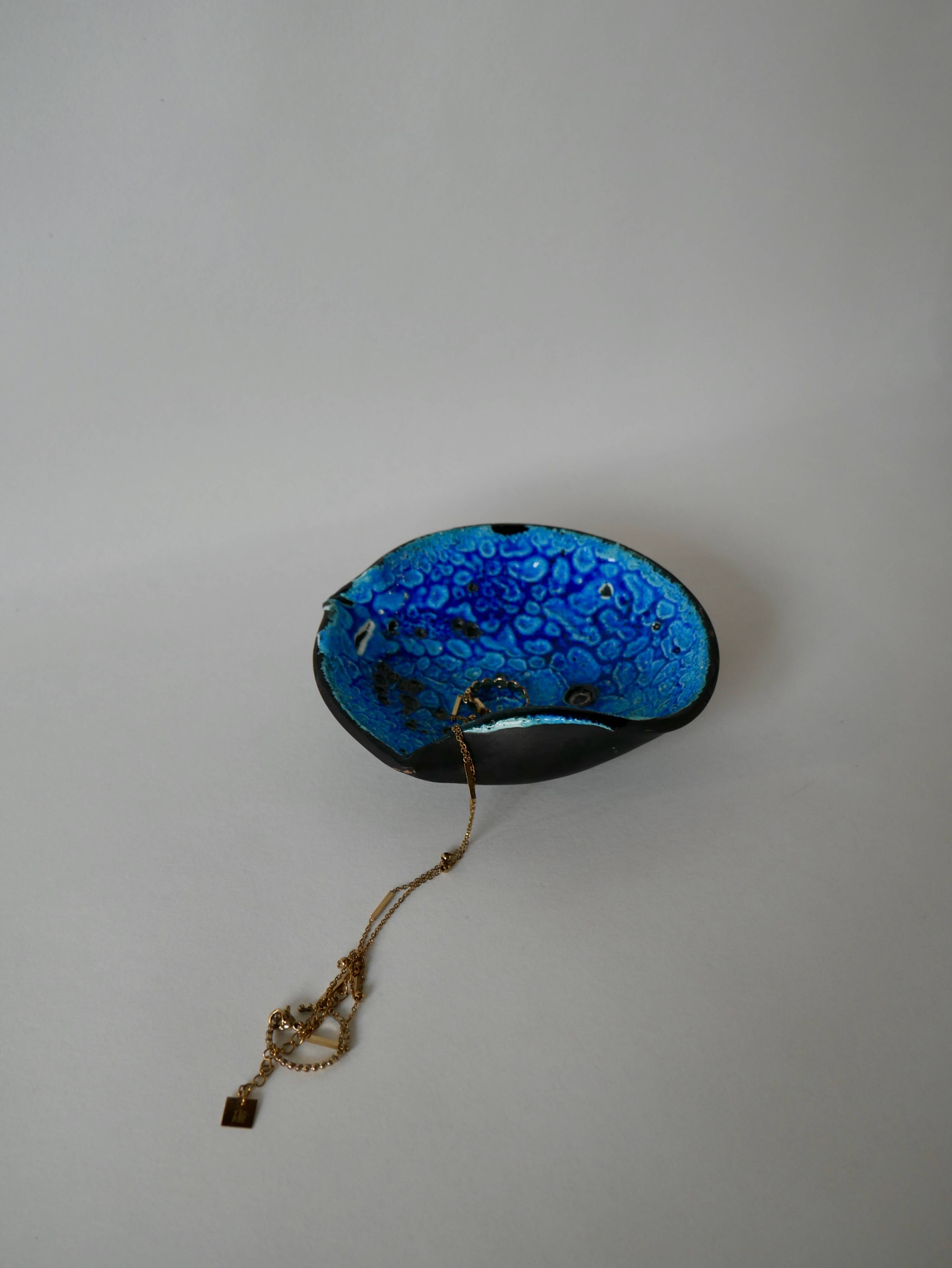 Fat Lava blue round ceramic ashtray 70s