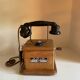 Téléphone en bois vintage années 60