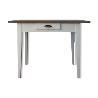Old Adele table