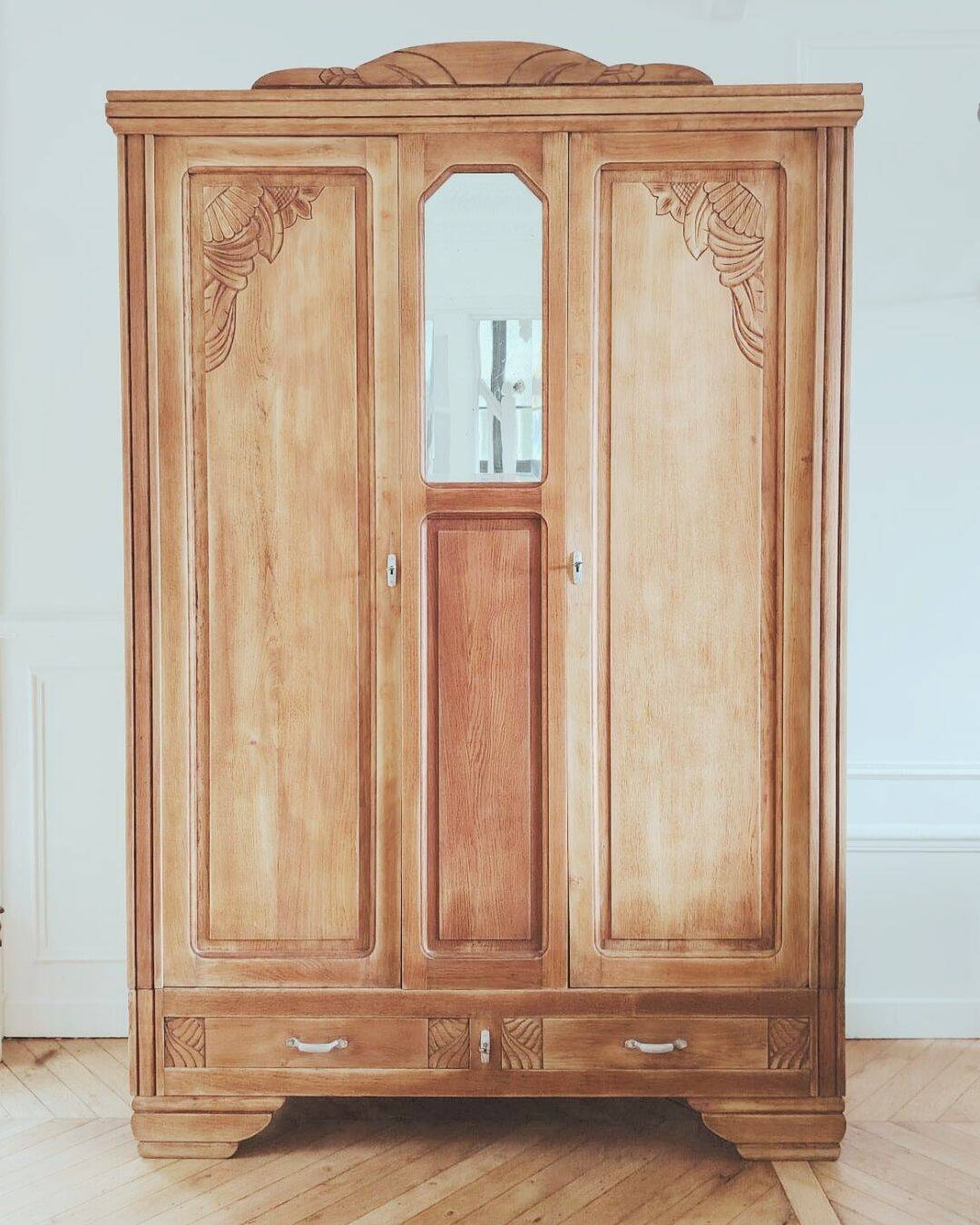 Art Deco carved wood wardrobe with 2 doors and 1 mirror, renovated