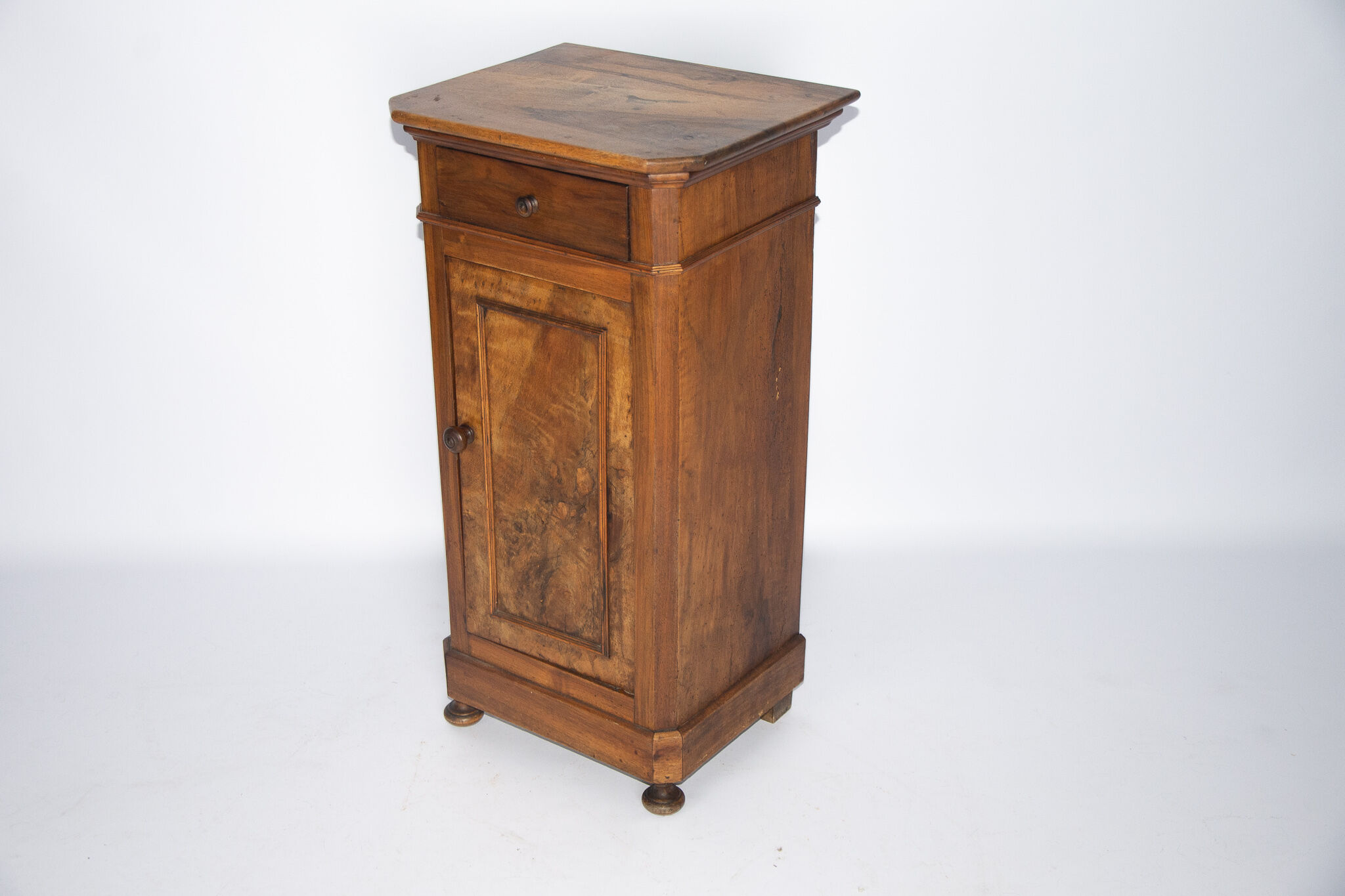 Meuble en bois Louis Philippe