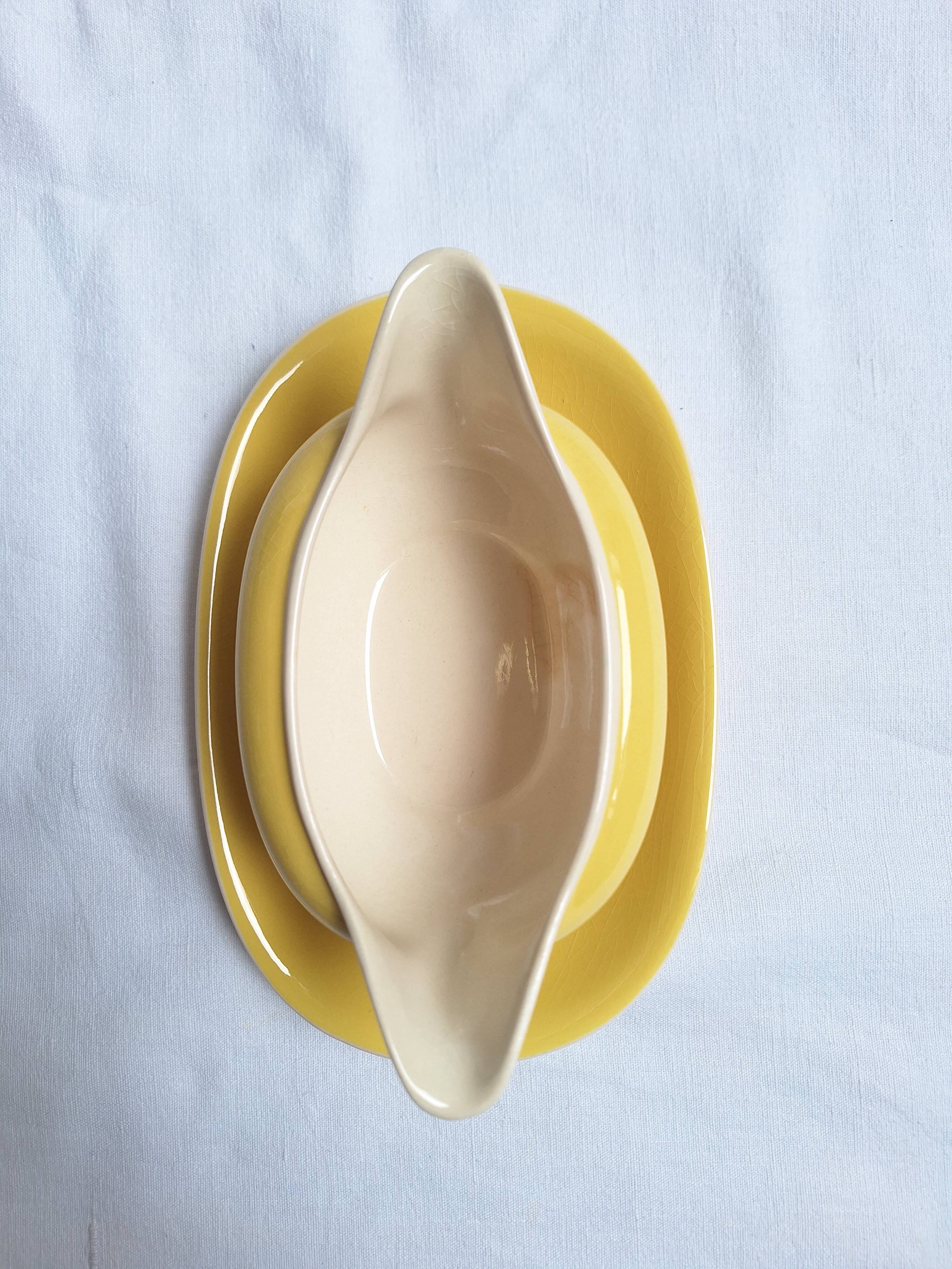 Villeroy & Boch yellow sauce boat