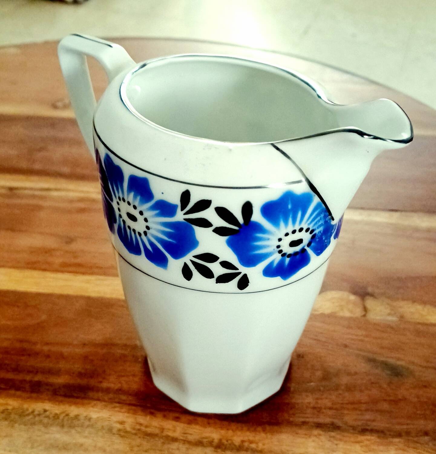 Sugar bowl and milk jug in the style of the Moulin des Loups