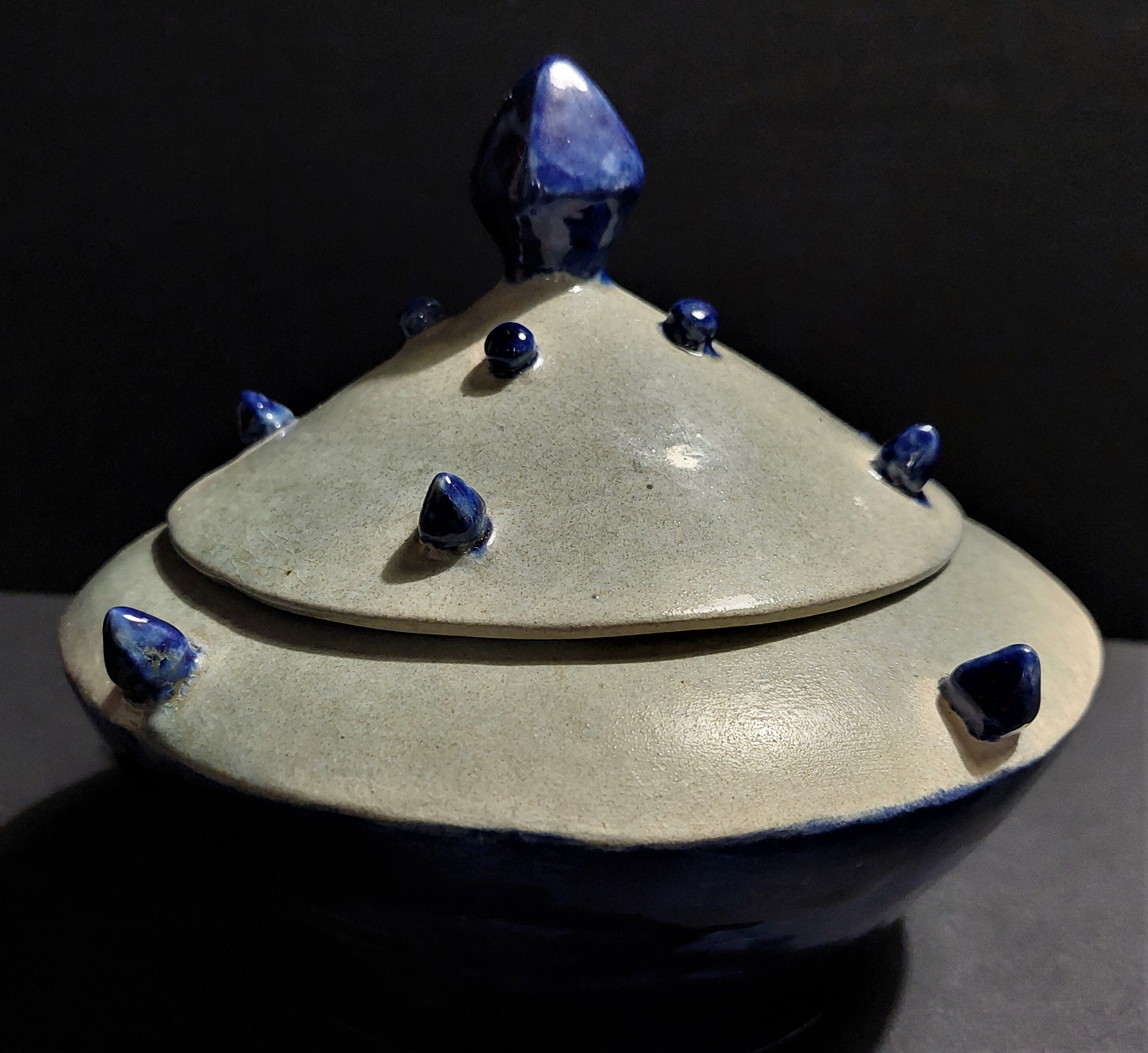 Ceramic bonbonnière signed job dated 8/08