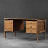 Vintage Mid-Century Danish Modern Brown Teak Desk by Arne Vodder