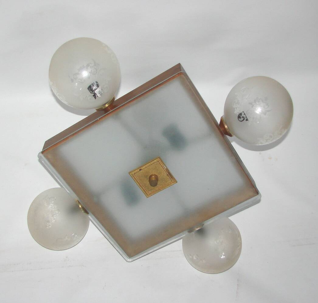 Mid-century vintage chandelier, 1950s, brass, wood and frosted glass, 4x E1