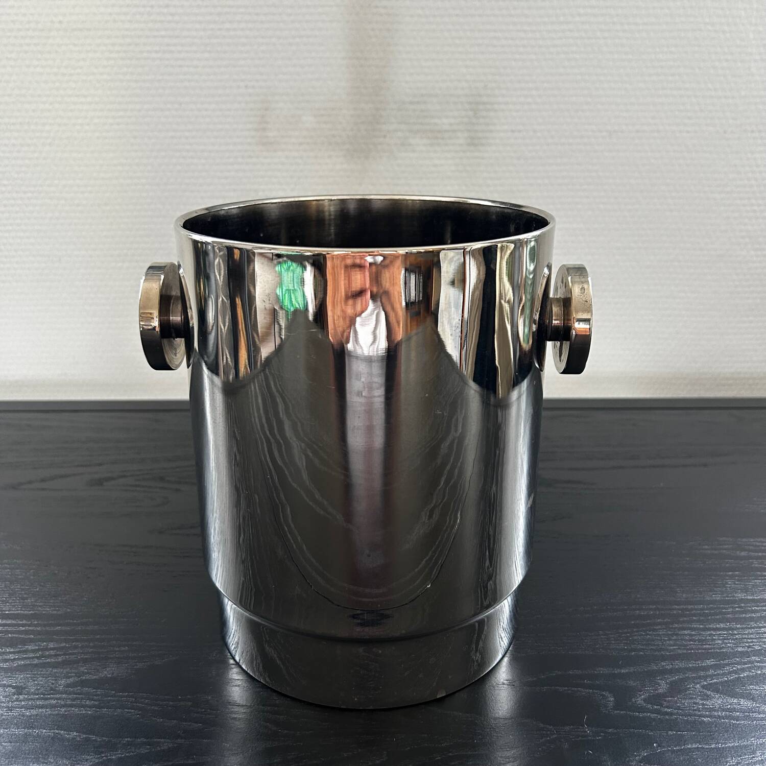 Stainless steel ice bucket