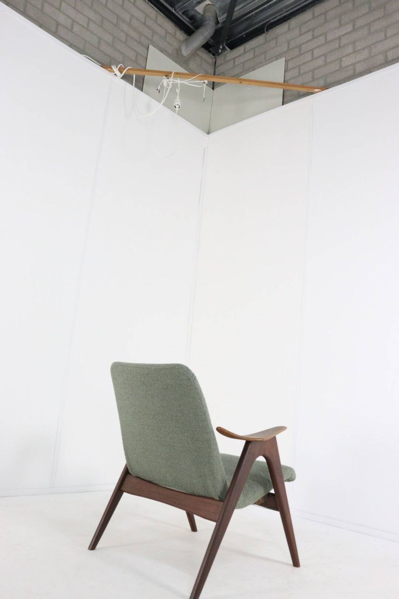 Fauteuil Wébé modèle dames de Louis van teeffelen