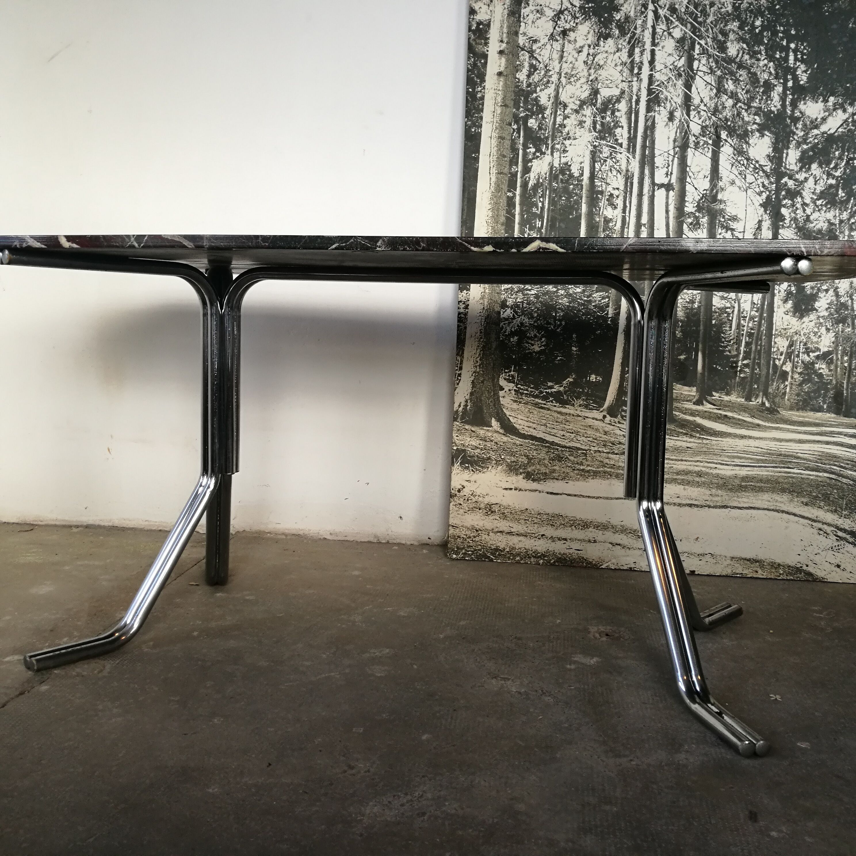 Table, chrome foot, red marble