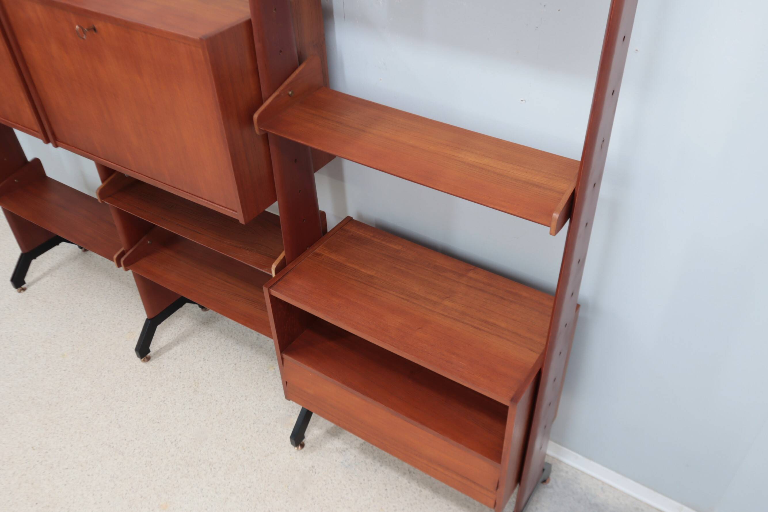 Mid century modular teak bookcase AV Arredamenti 1960s