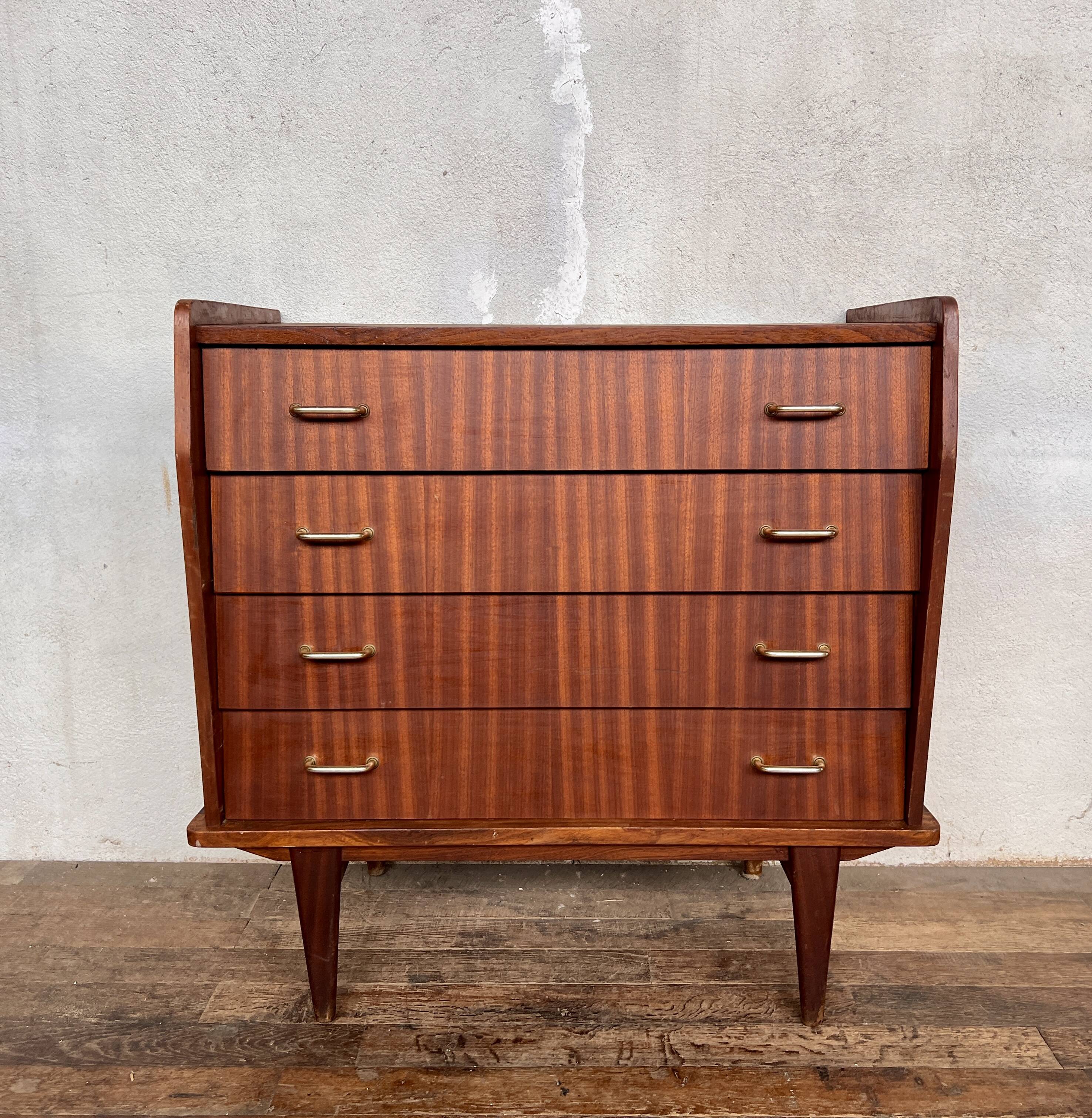 Vintage chest of drawers