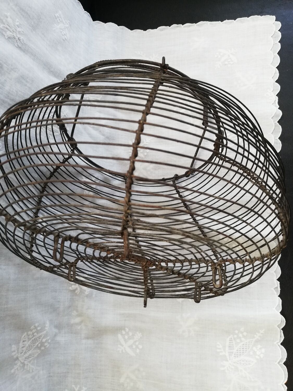 Vintage artisanal egg or salad basket