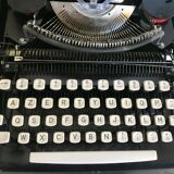 Remington Envoy typewriter