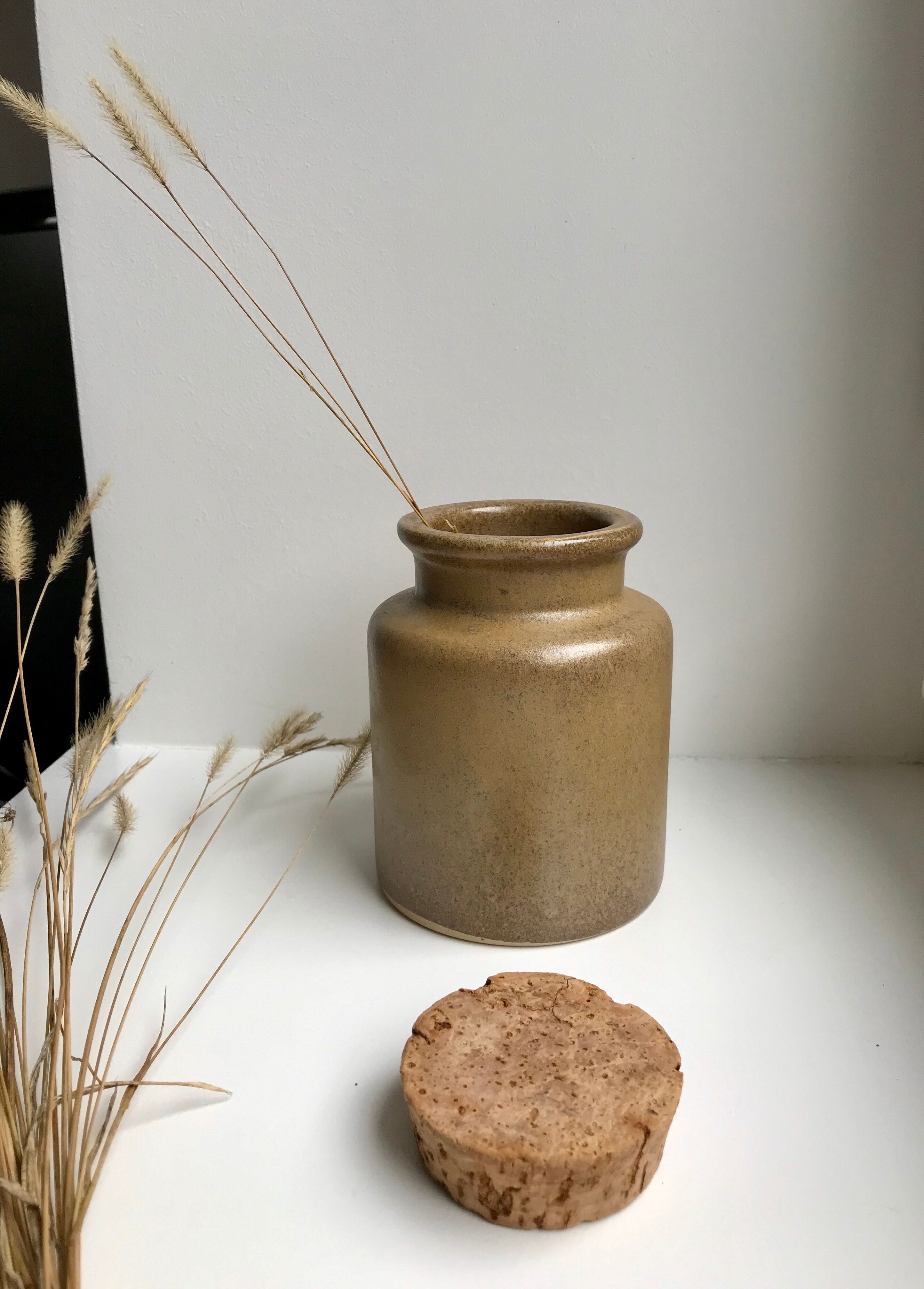 Vintage sandstone pot with cork cap