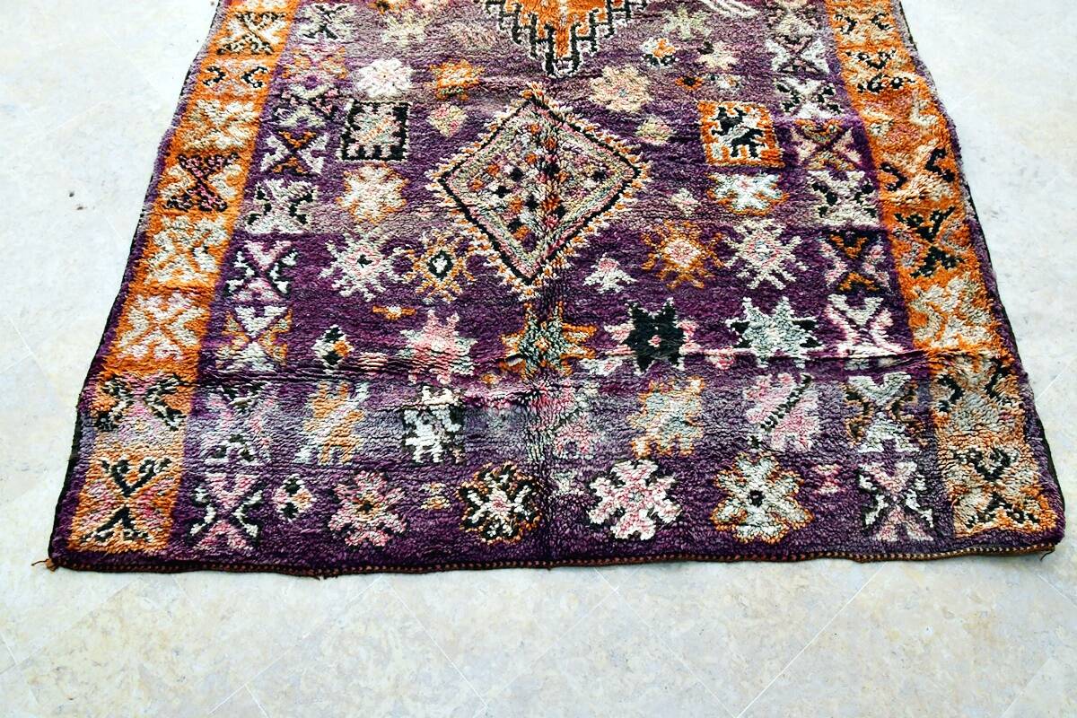 Moroccan Berber rug Boujaad vintage 356 x 190 cm Excellent condition