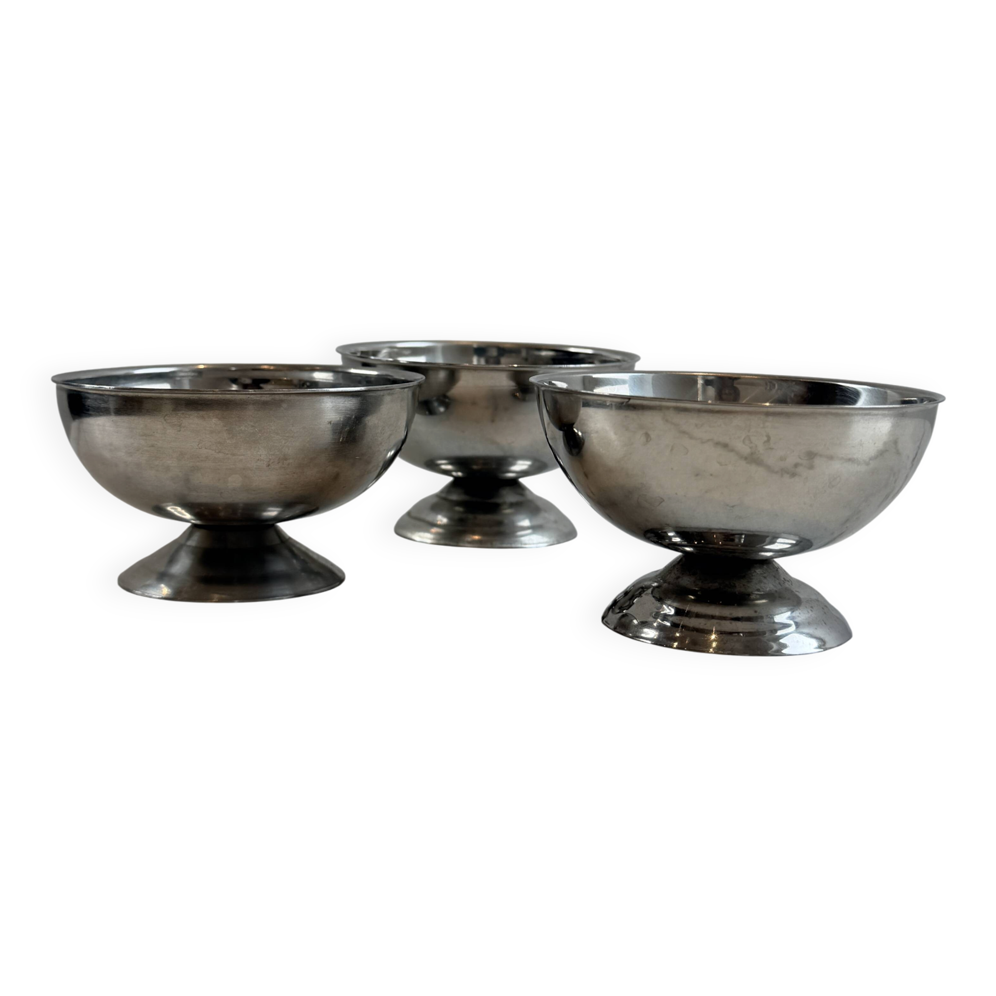 Set of 3 stainless steel bowls