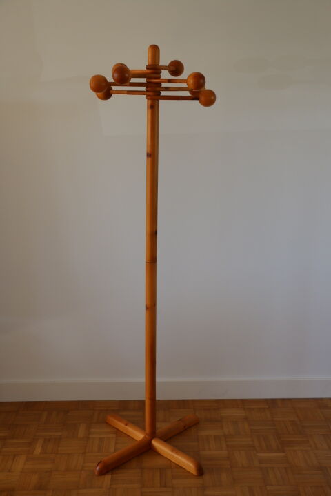 Scandinavian pine coat rack 1970