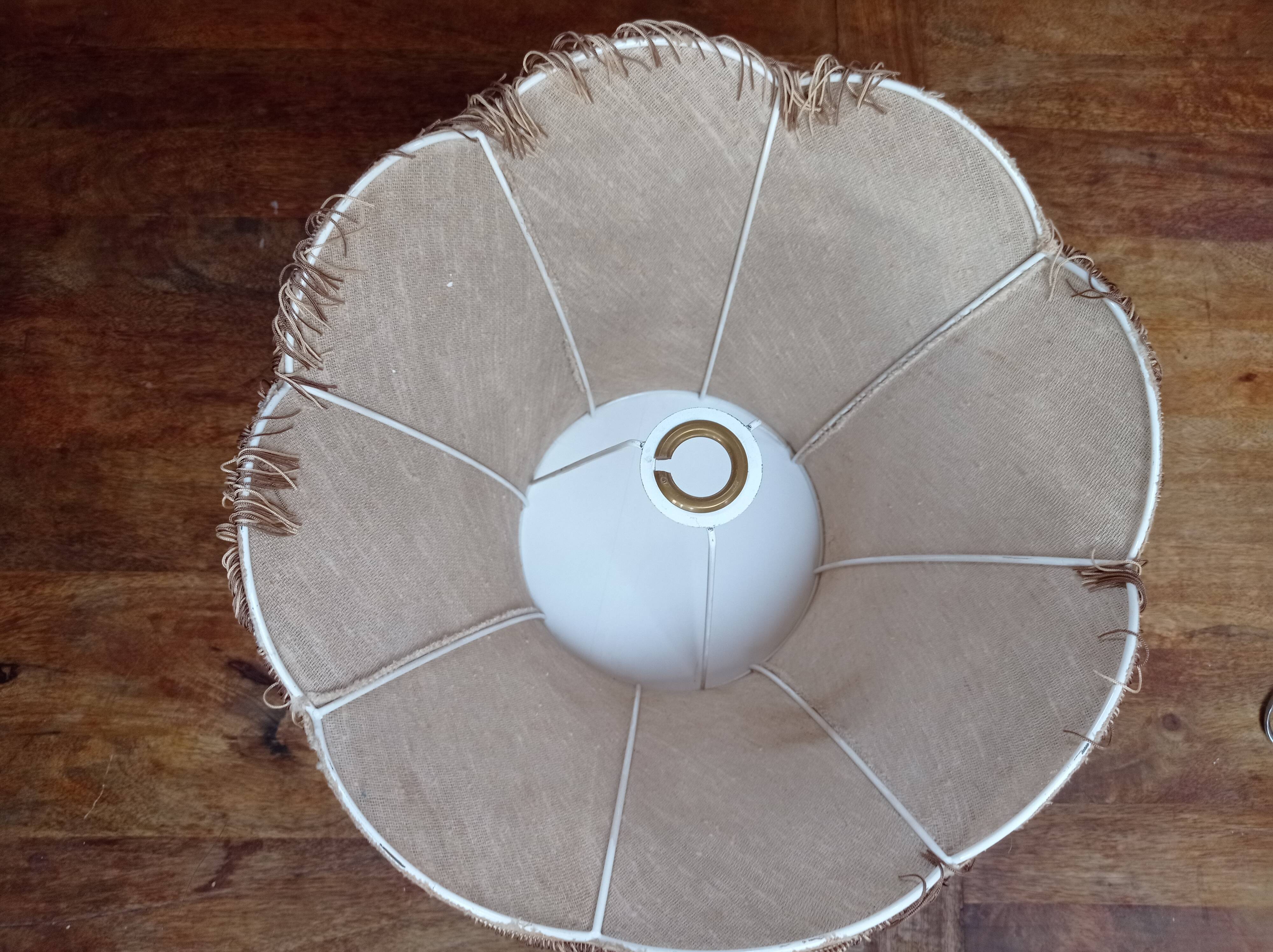 Lampshade with fringes