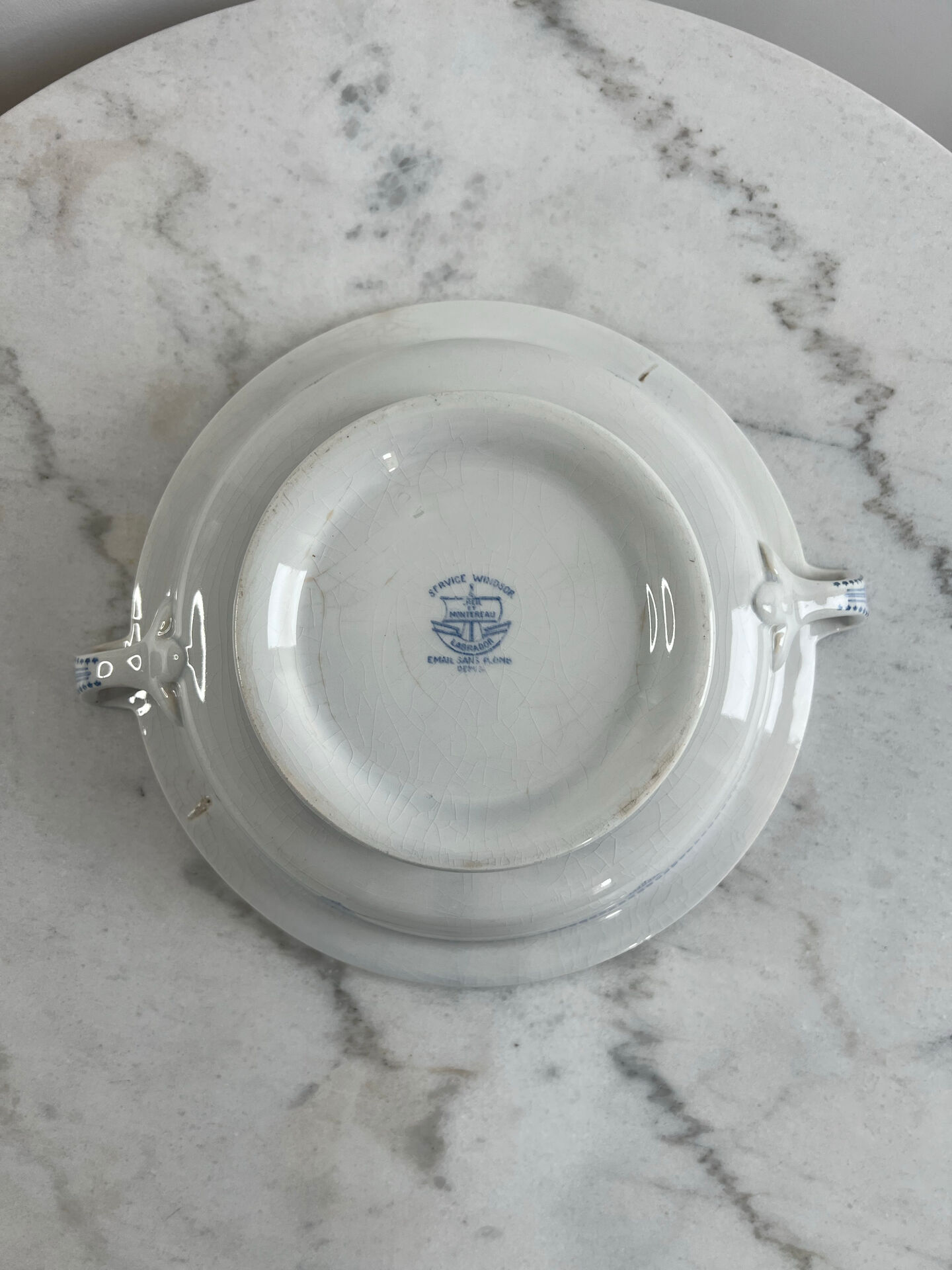 Soup tureen in earthenware Creil and Montereau Labrador pattern