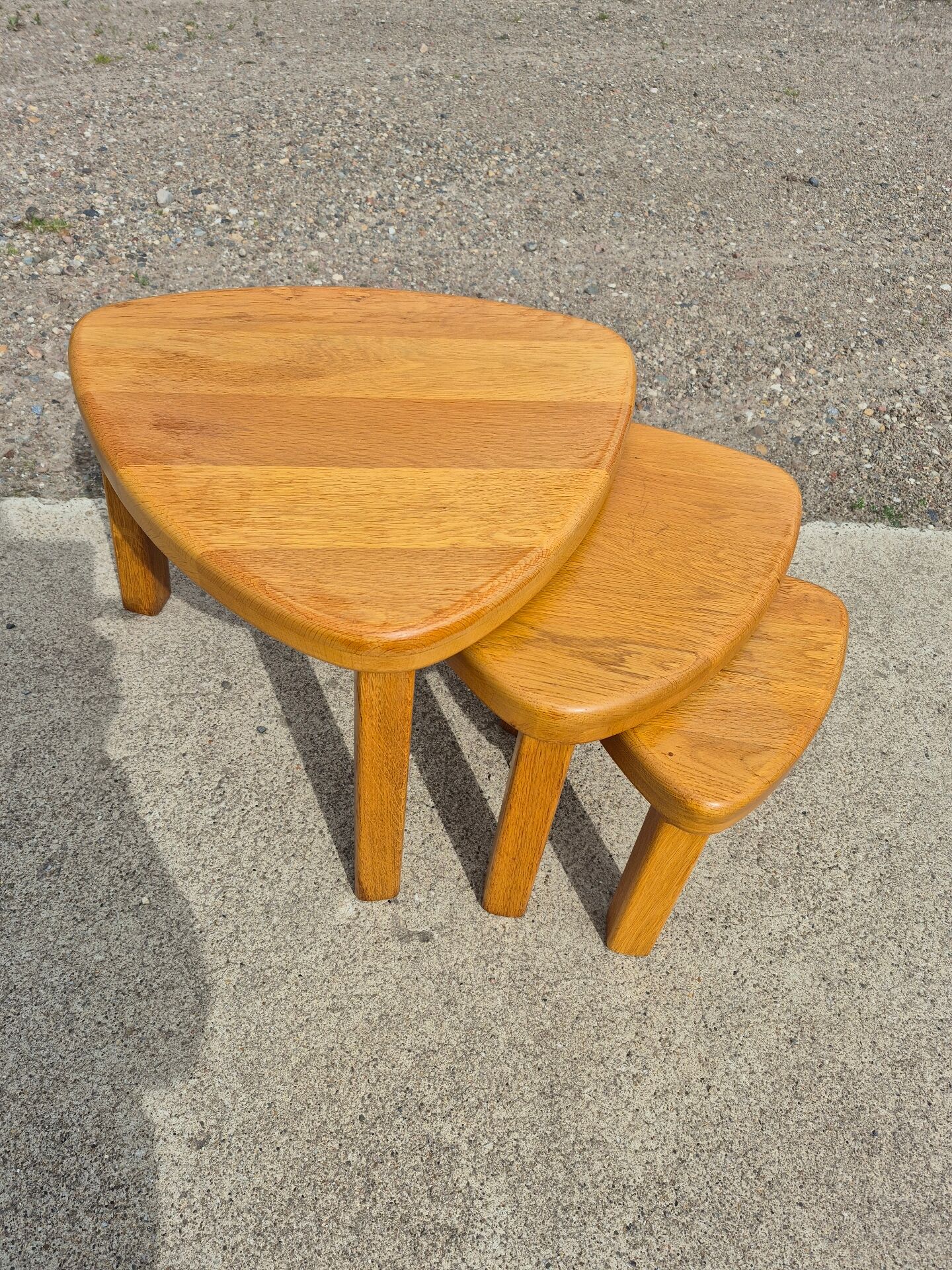 Set 3 Vintage brutalist oak side nesting tables triangular