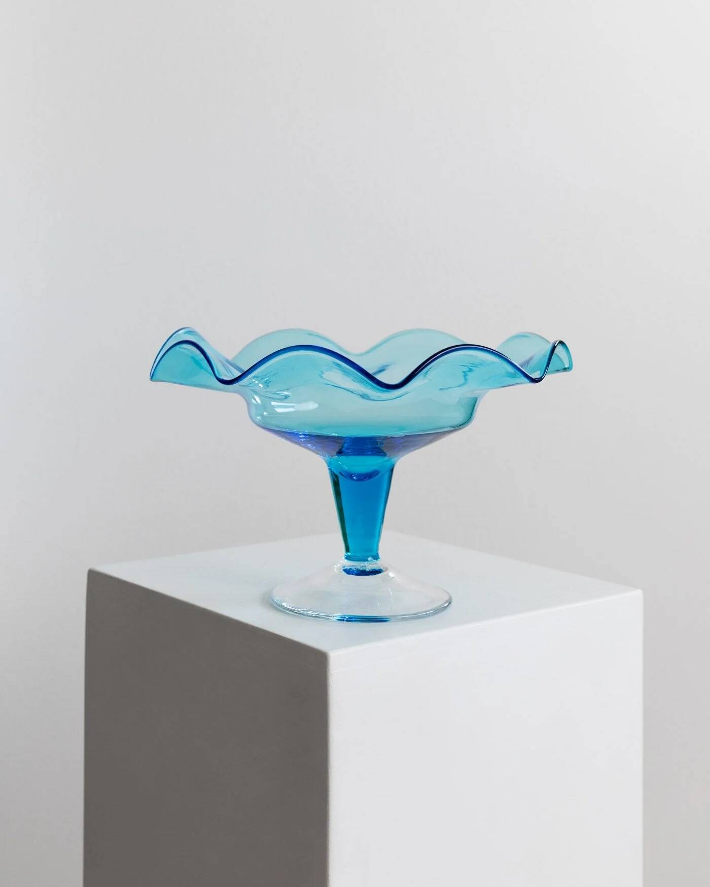 Blue Murano Glass Footed Dessert Bowl, Italy 1980s - Vintage Verre-et-Cristal Art