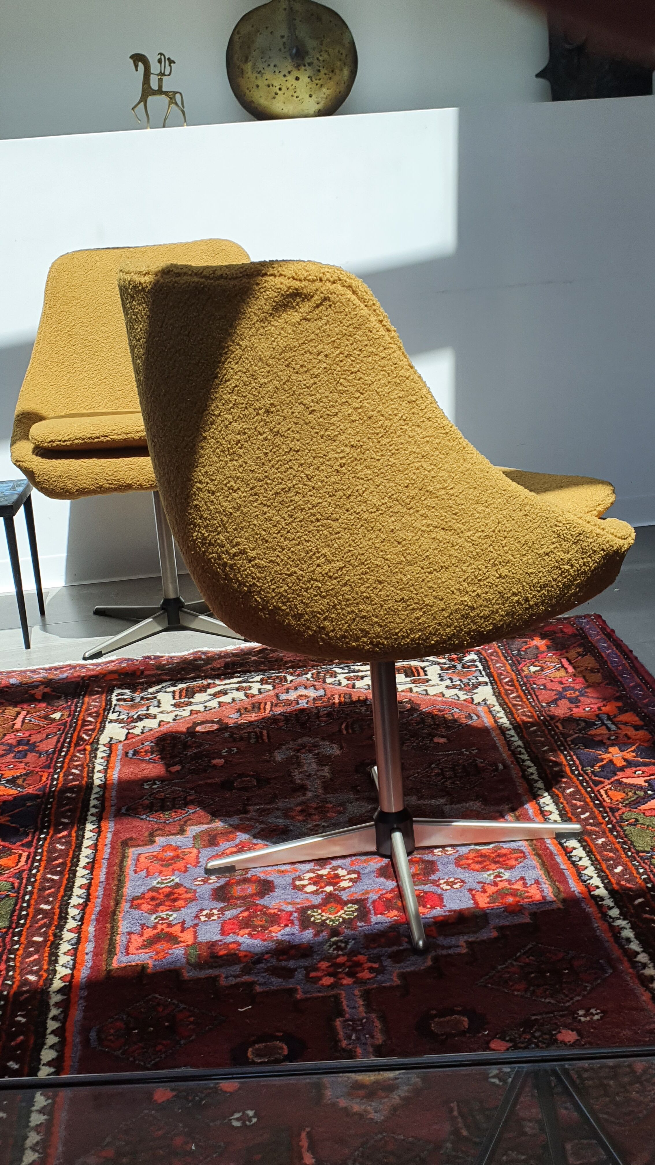 Pair of space age swivel chairs 70s