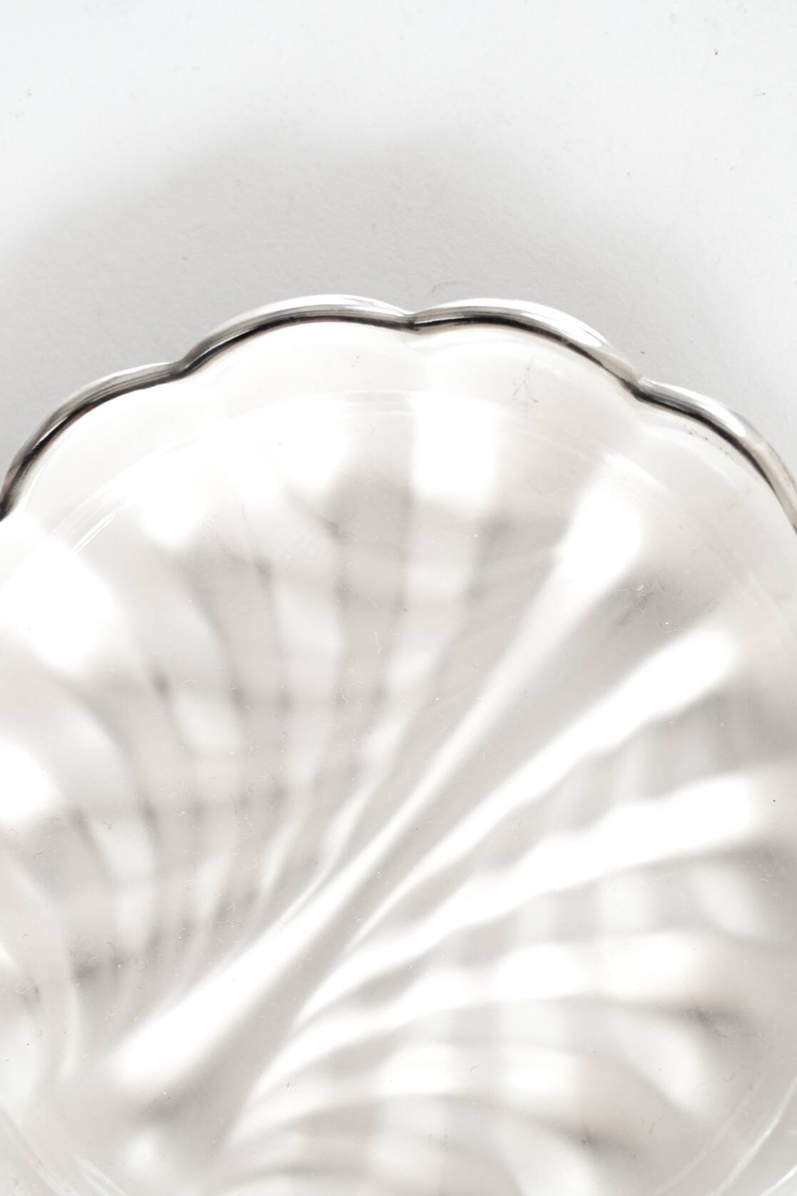 Plat en forme de coquillage