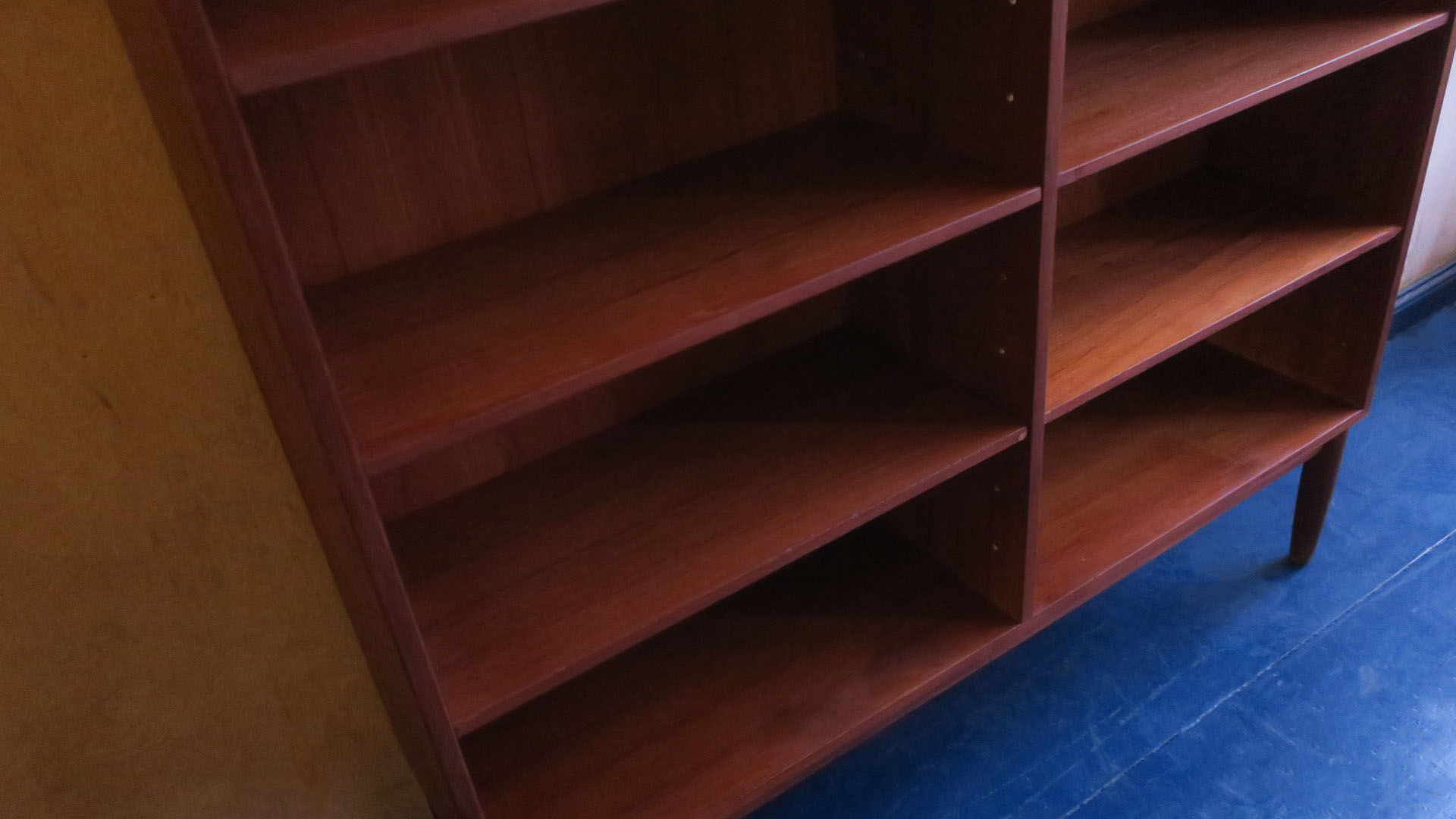 Mid century danish teak bookshelf 1960s
