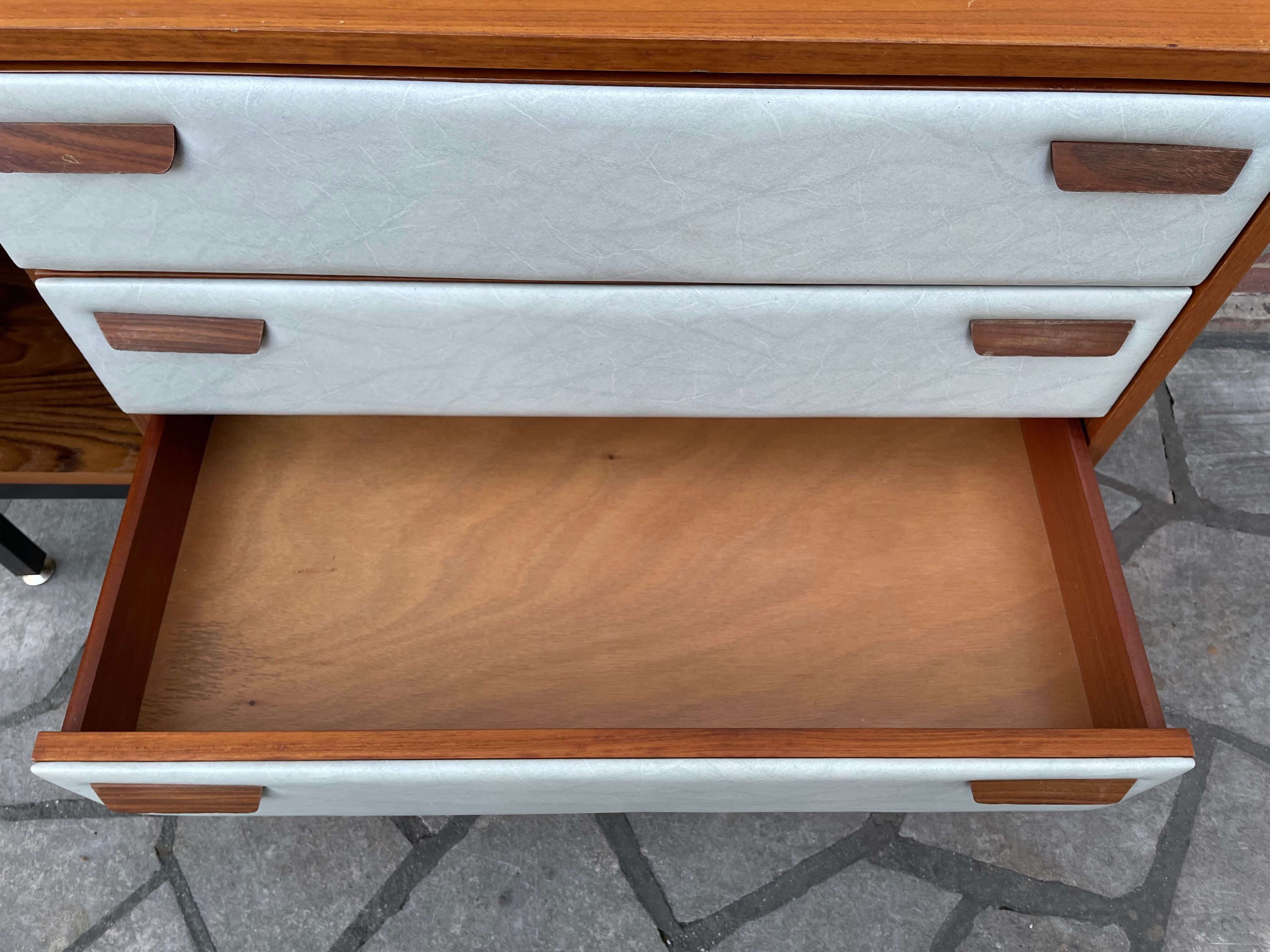 Sideboard brand Regy