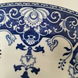 Antique Gien plate – Decor inspired by the Manufacture de Lille 17-18th century