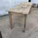 Table de ferme longue et étroite