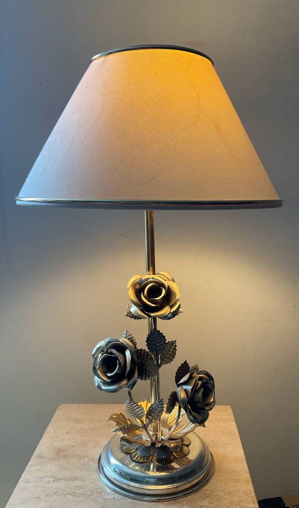 Lampe vintage Franco Italy fleurs en métal argentées et dorées