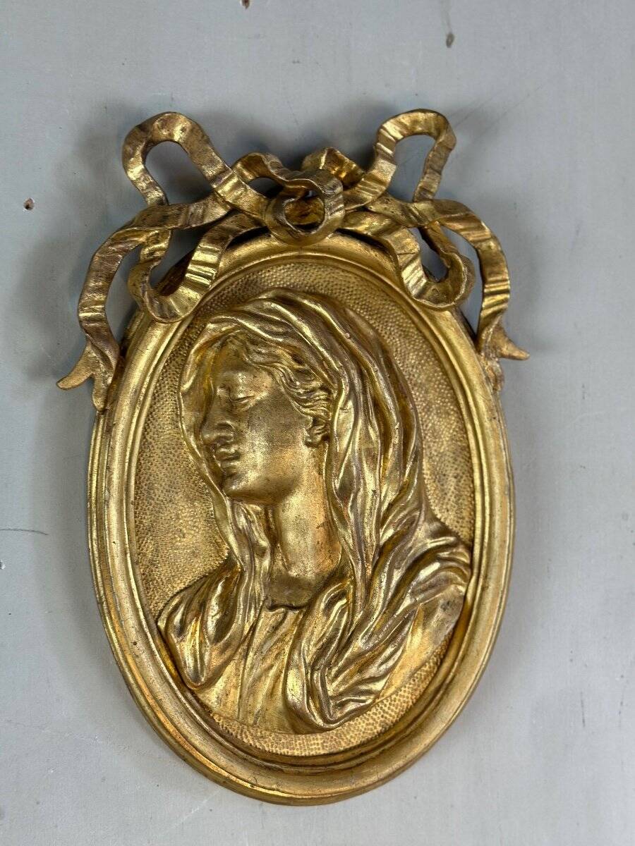 Pair of carved wooden medallions Louis XVI, 18th century