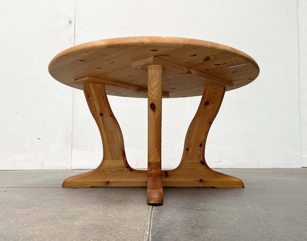 Vintage pine coffee table by Burchardt Nielsen, 1970s.