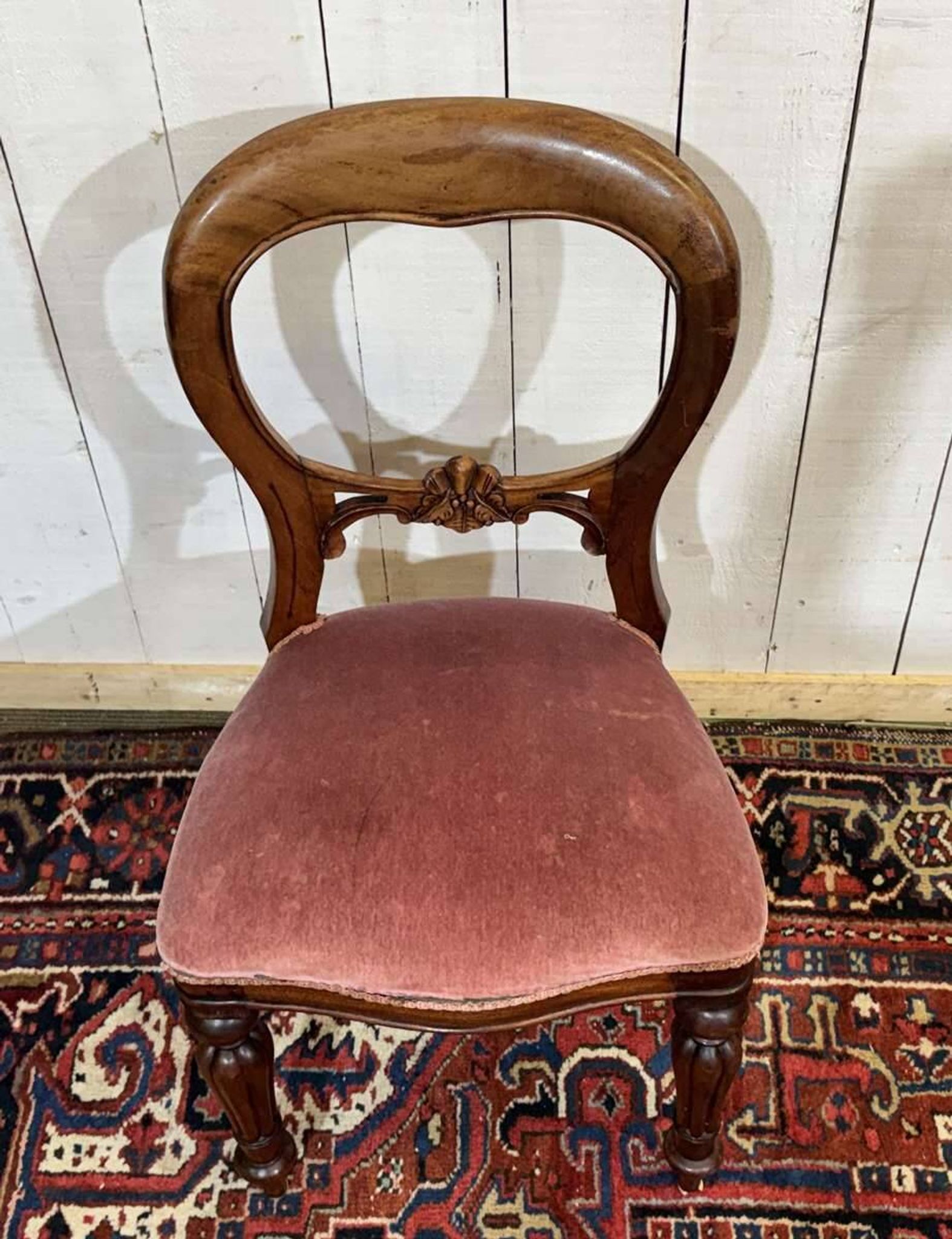 Suite de 8 chaises anglaises en acajou de style Victorien