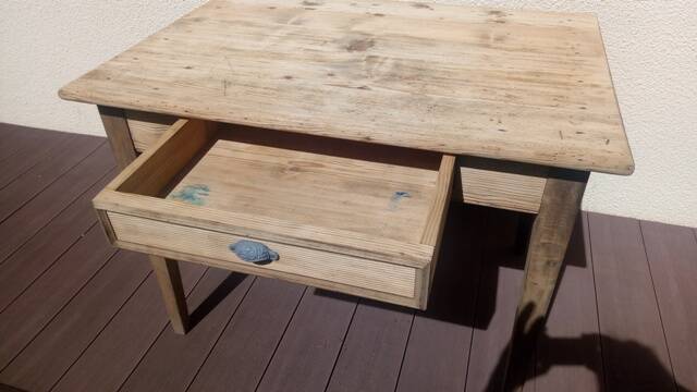 Office table