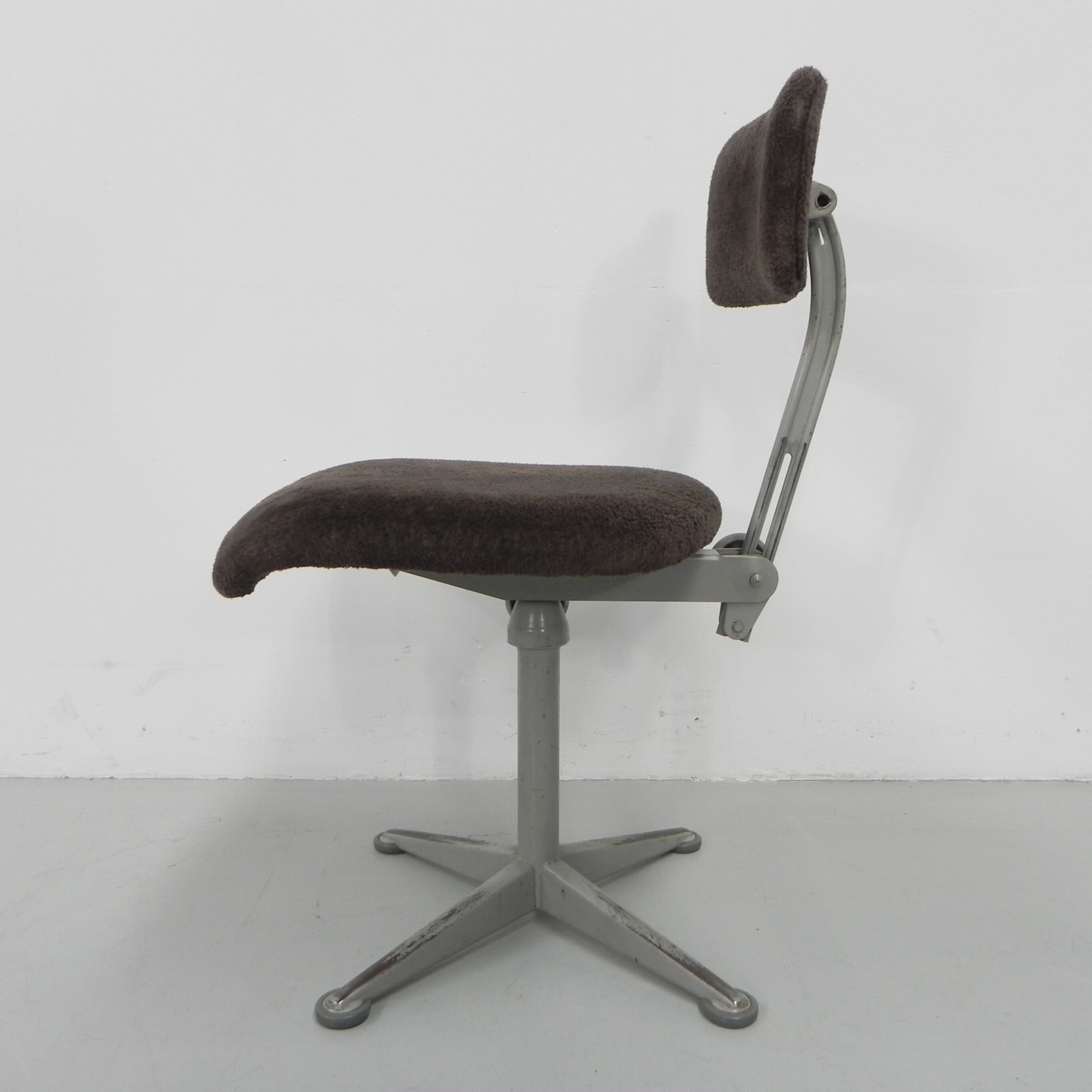 Studio chair, architect's chair Ahrend de Cirkel
