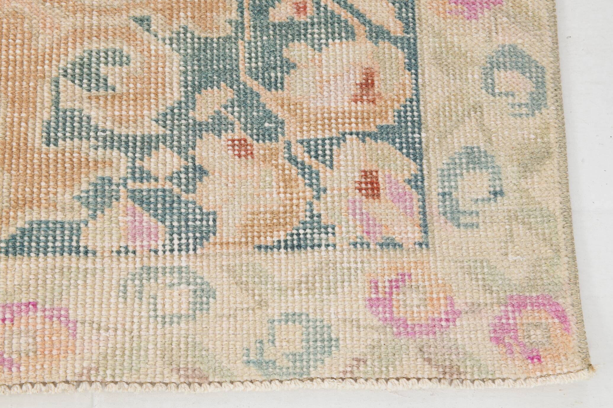Cream & Green Oriental Persian Rug, 135x221Cm