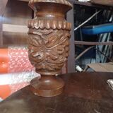 Vase bois sculpté