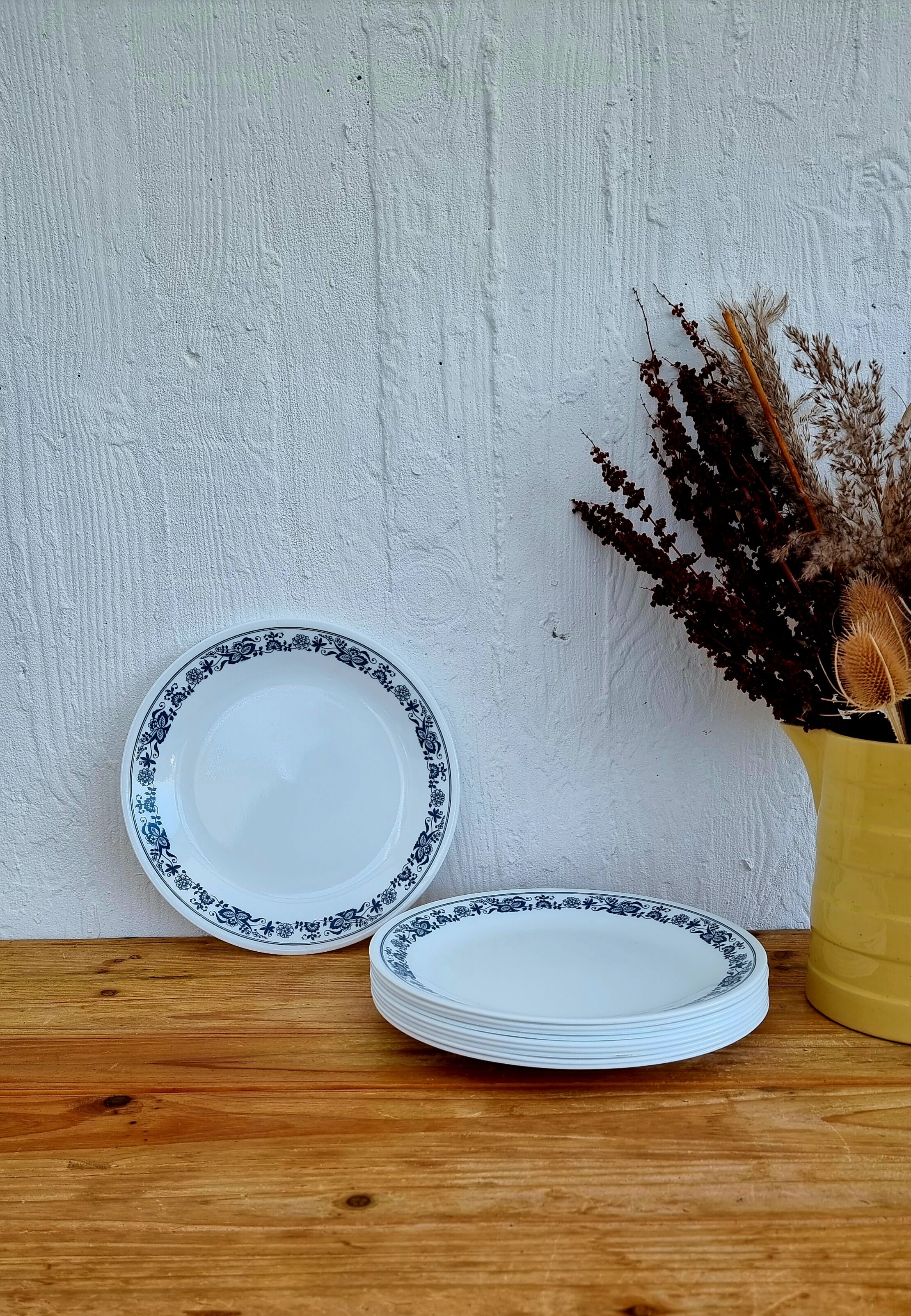 Set of 10 vintage Corelle American blue flat plates