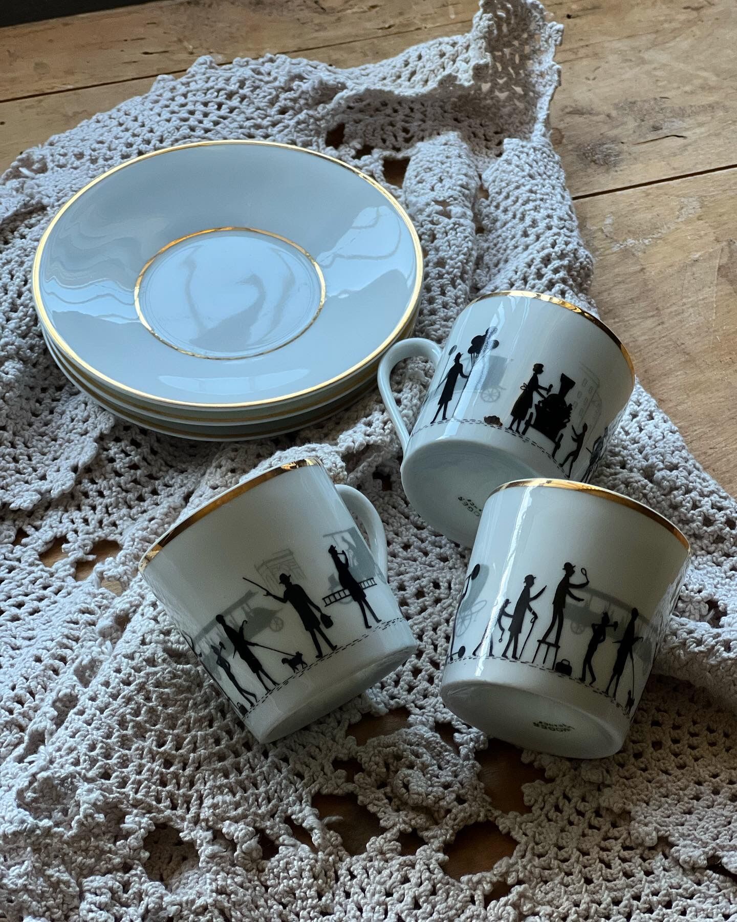 Limoges porcelain coffee cups / Wink to Mr. Silhouette Étienne