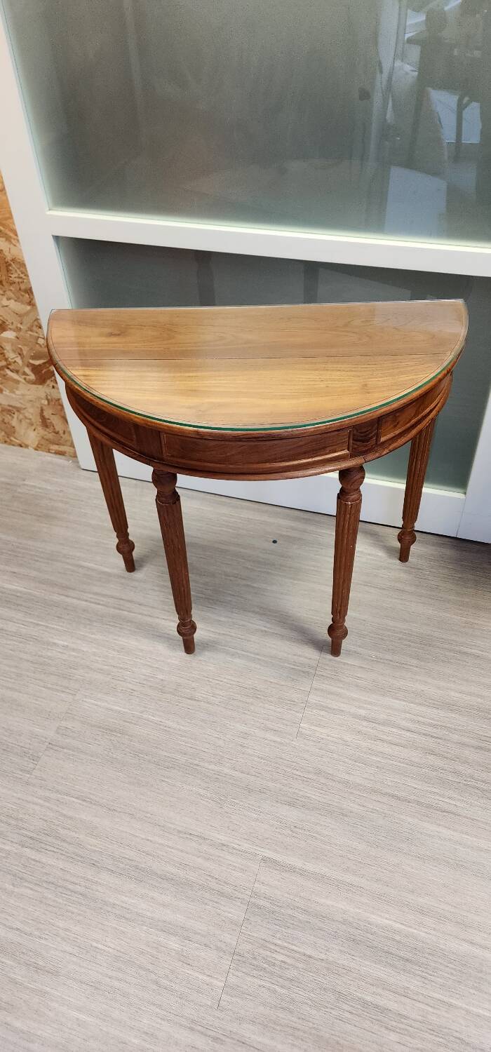 Half-moon console with glass top